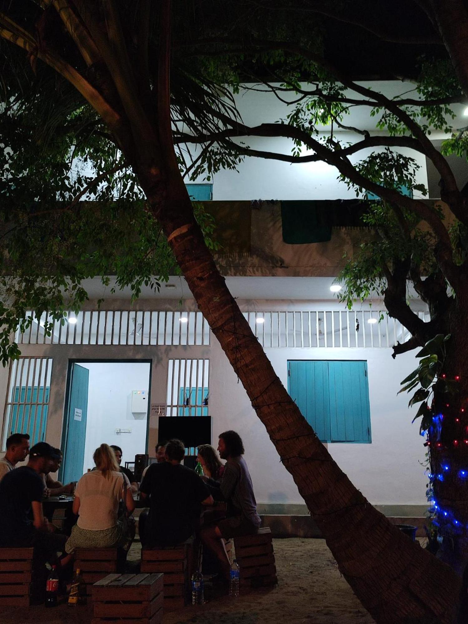 Hangover Hostels アルガムベイ エクステリア 写真
